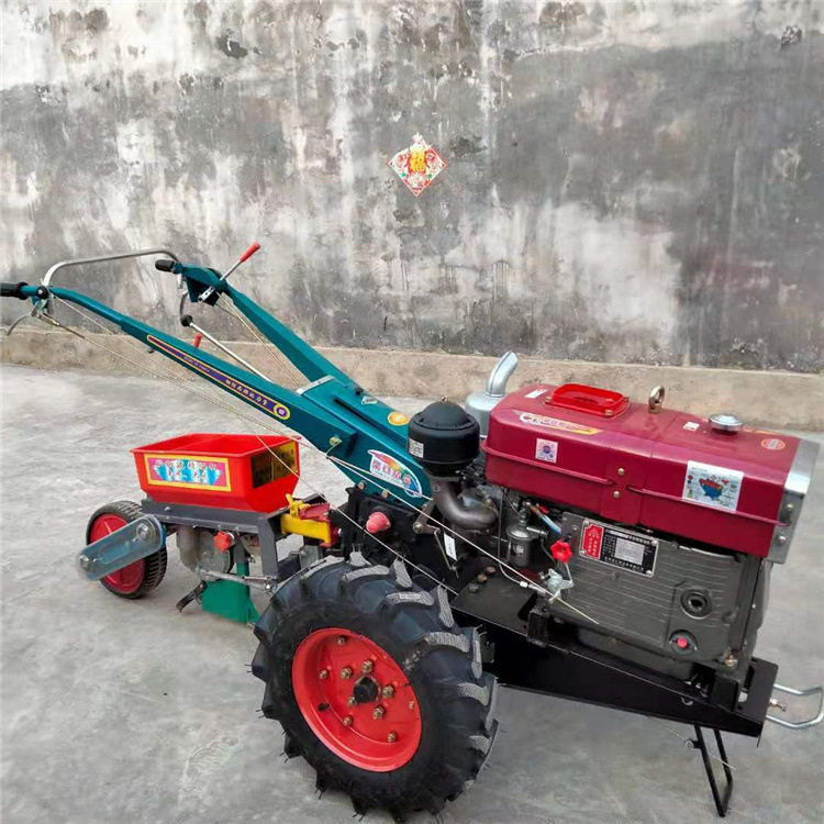 手扶拖拉机玉米施肥播种机小型机械单行双行玉米大豆播种施肥一体
