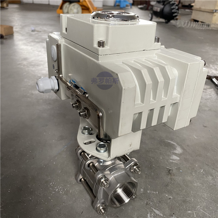 Q911F-16P不锈钢304三片式电动球阀 DN65配开关调节型电动装置