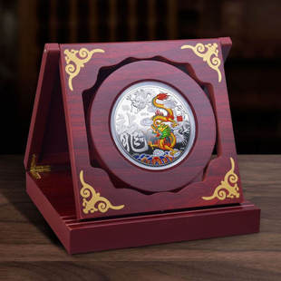 2024年    祥龙纳福  纪念章   龙年300克纪念章