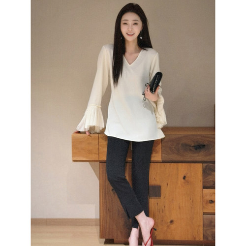 7SEVEN 设计师款简约V领重磅醋人丝上衣女5734