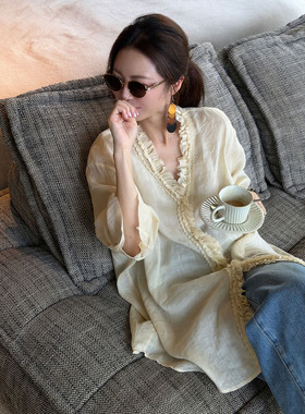 7SEVEN 100苎麻~米杏黄温柔知性 蕾丝木耳边设计V领通勤衬衫9222