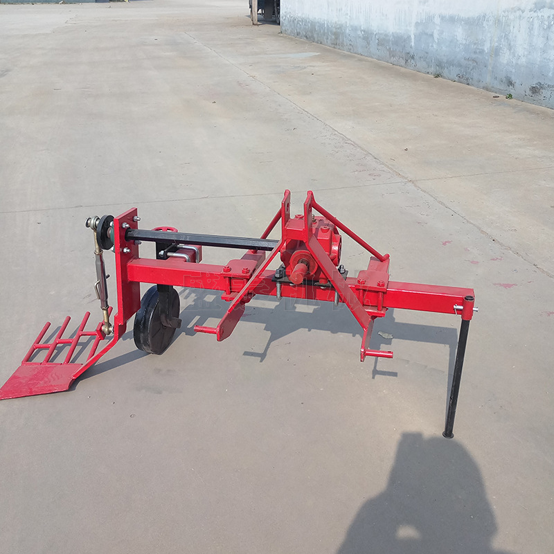 拖拉机后传动带震动铲的起葱四轮拖拉机大葱收获机大葱收获抖土机