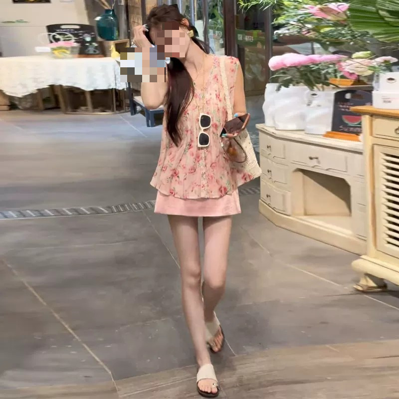 夏日独特漂亮套装韩系度假风甜美气质碎花无袖上衣短裙两件套