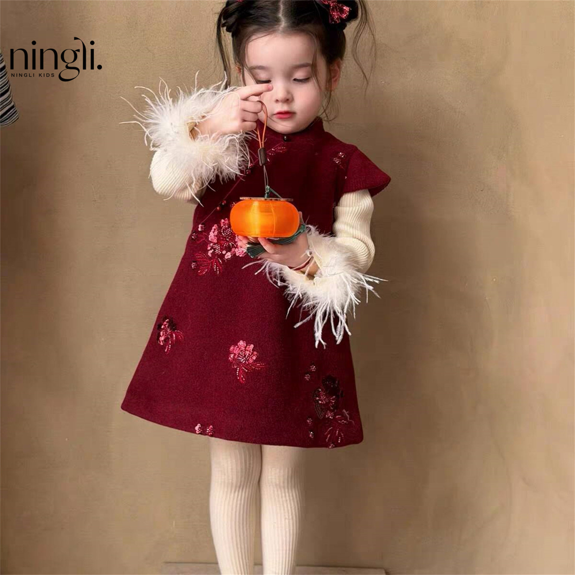 柏艺-秋冬新女童新中式国风刺绣旗袍背心裙加厚红色呢料年款连衣