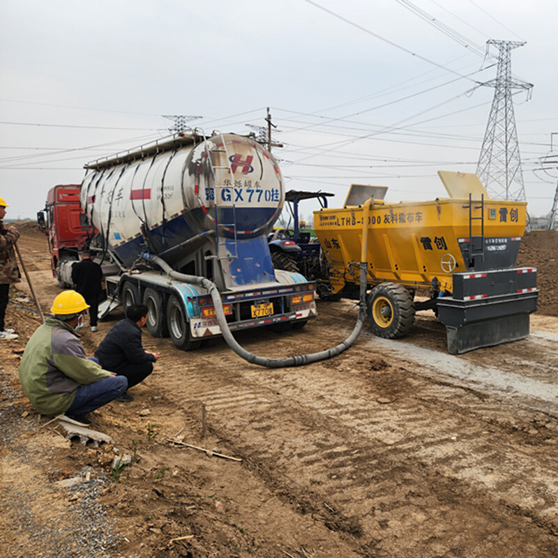 路面灰料布灰机拖拉机带的粉料撒布机大型撒灰车