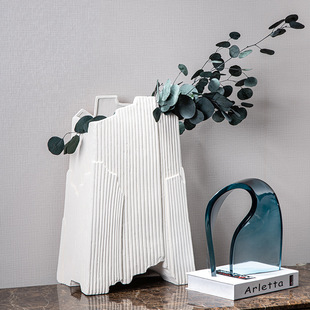 样板间餐桌摆件 创意瓦楞纸肌理创意花瓶 大千新品 简约现代花器