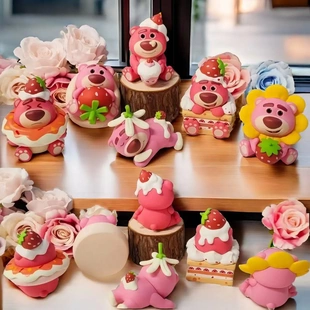 盲盒手办草莓熊公仔网红可爱生日礼物玩偶潮玩车载饰品桌面小摆件