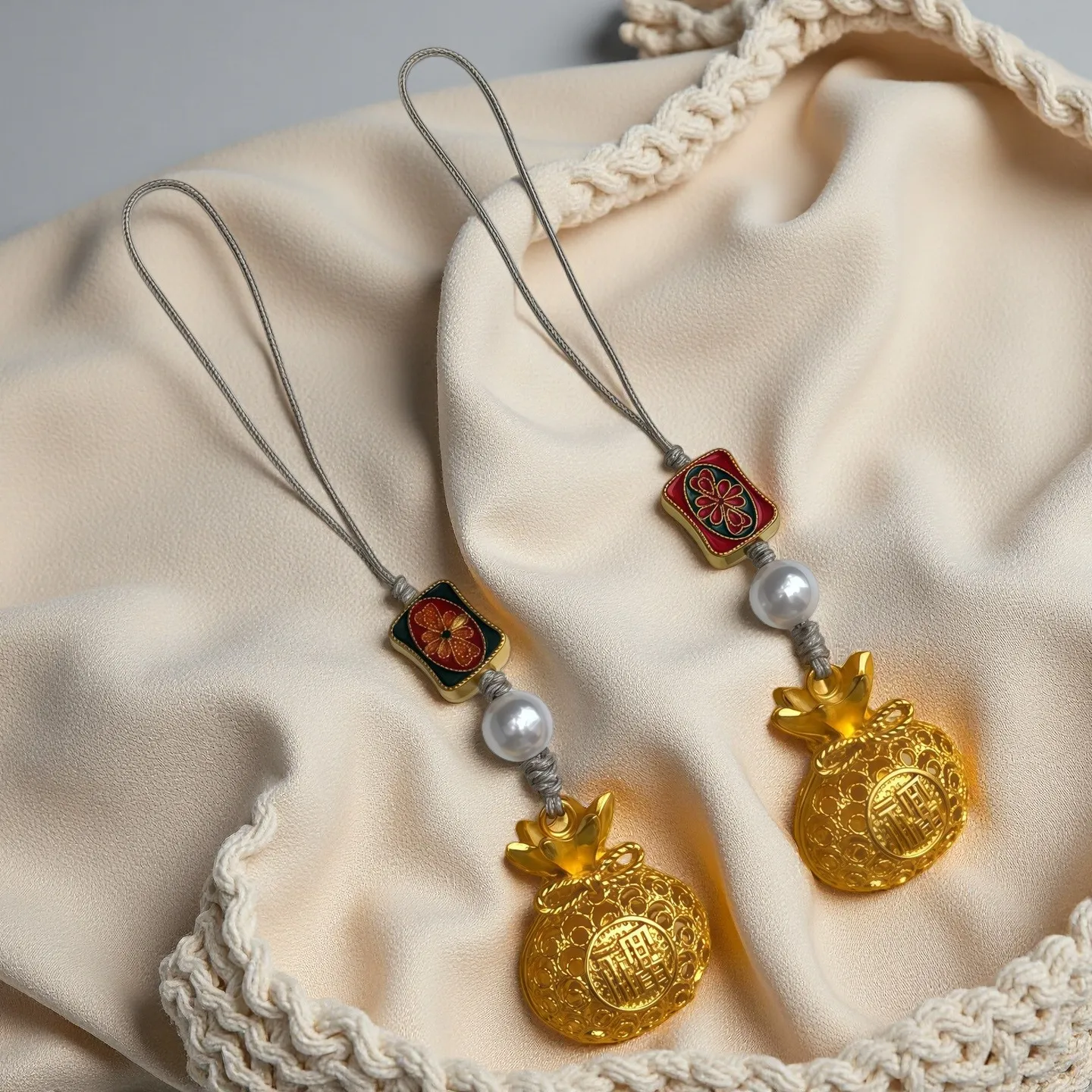 合金现货镂空吊坠福袋钱袋子项坠项链中式民族风金属挂件