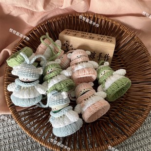 手工编织羽毛球diy挂件毛线钩针送闺蜜球搭子礼物