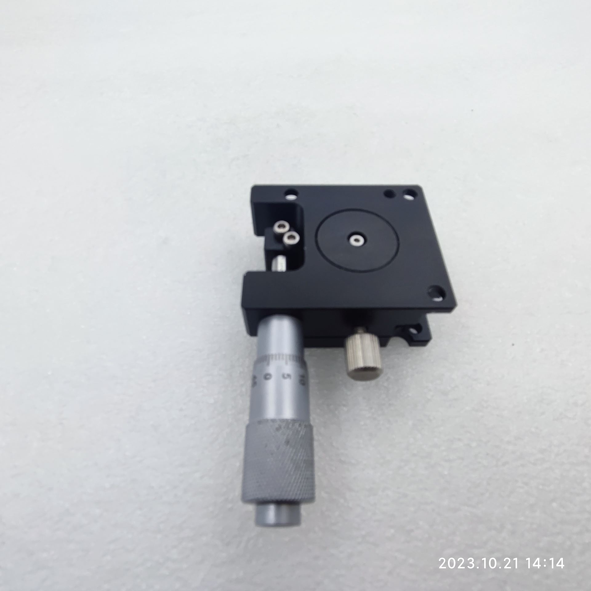 工厂直销千分尺进給型方形ELF21-40 ELF21-60旋转滑台