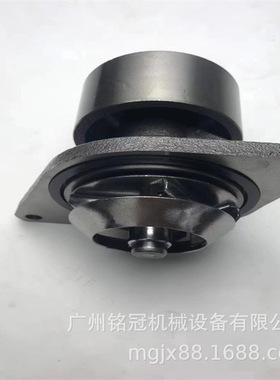 PC210-8 PC200-8MO PC220-8 PC240-8MO 6D107 QB6.7发动机水泵