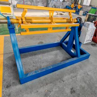 彩钢卷电动上料架设备压瓦机金属钢卷材料架电动钢带送料架