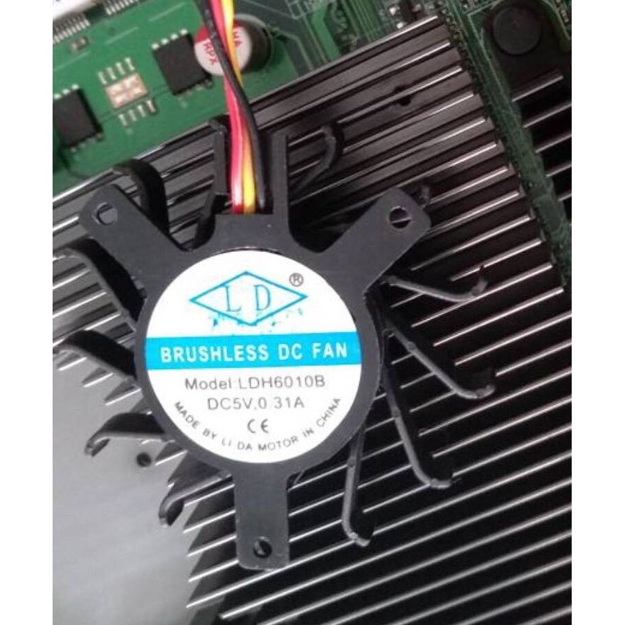 LDH6010B转叶直径45MM 孔距35MM-35MM-27MM 5V 3线显卡散热风扇