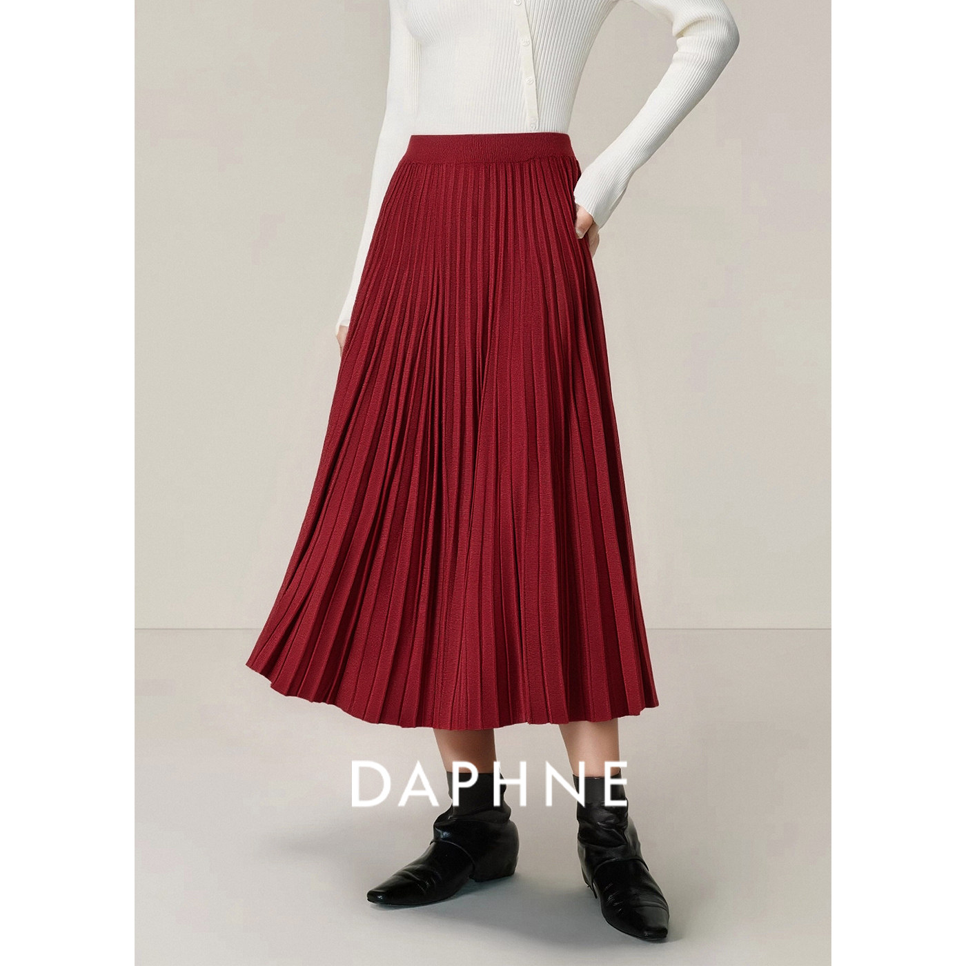 Daphne/达芙妮新年穿搭桑蚕丝法式红色针织百褶半身裙女秋冬新款