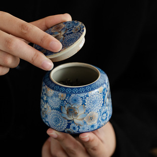 汝窑繁花茶叶储存罐复古青花开片可养密封罐家用陶瓷防潮茶罐