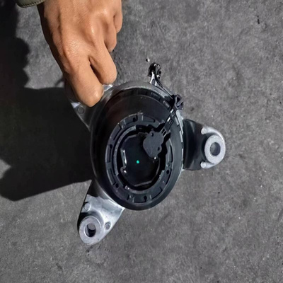 21840-T6900 发动机支架