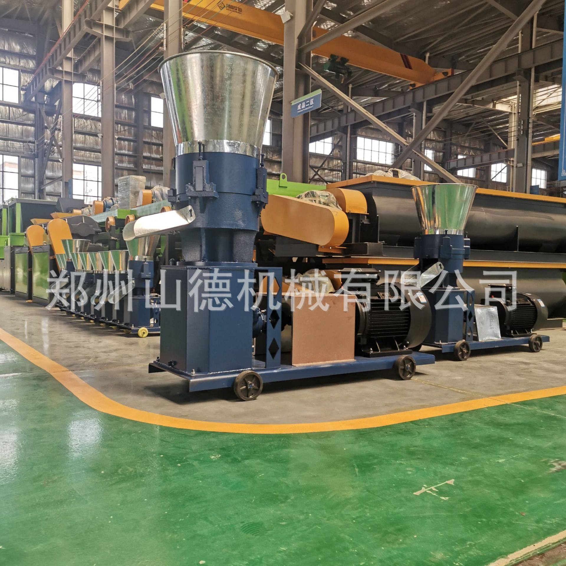 生物质有机肥颗粒生产线平模造粒机饲料颗粒机新型粪便颗粒制粒机