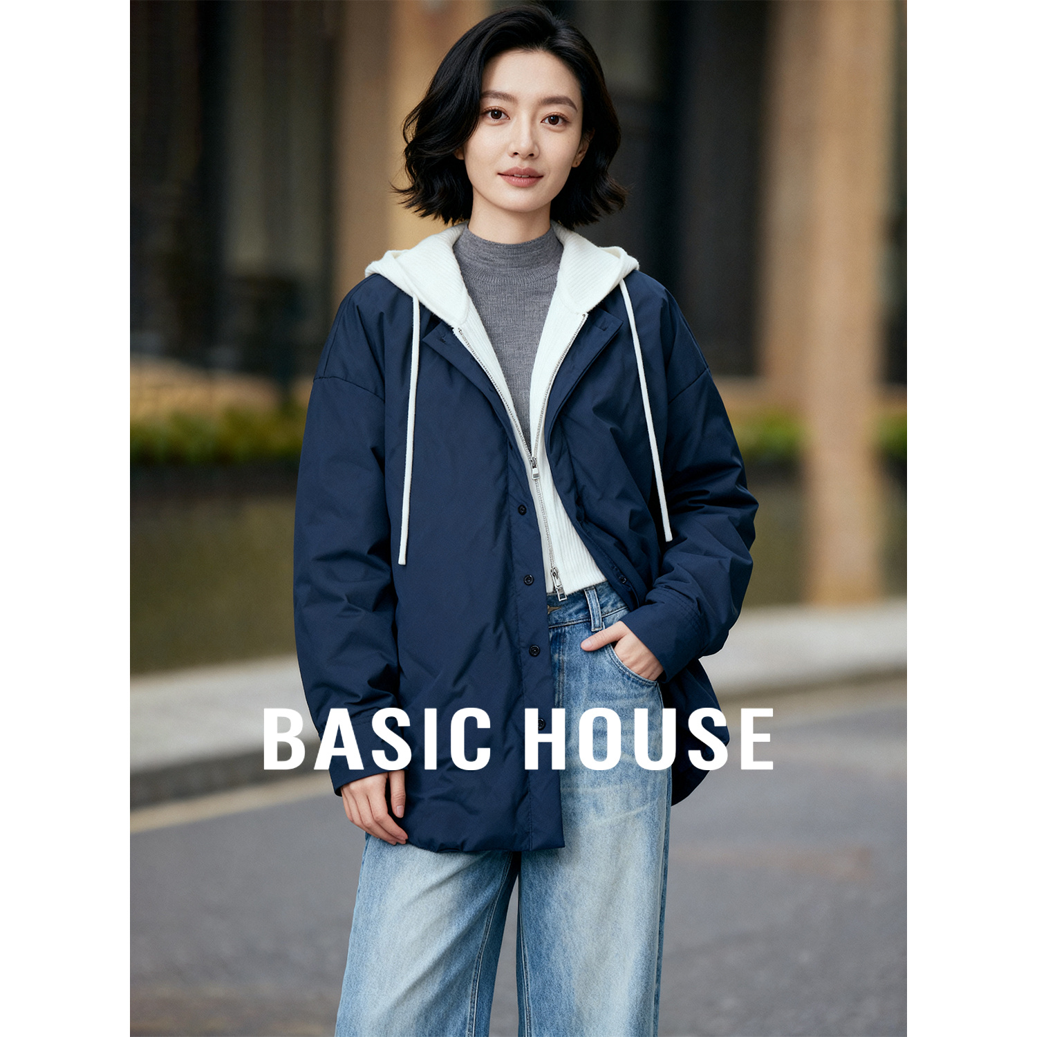 Basic House/百家好假两件撞色拼接羽绒服中长款白鸭绒连帽外套女