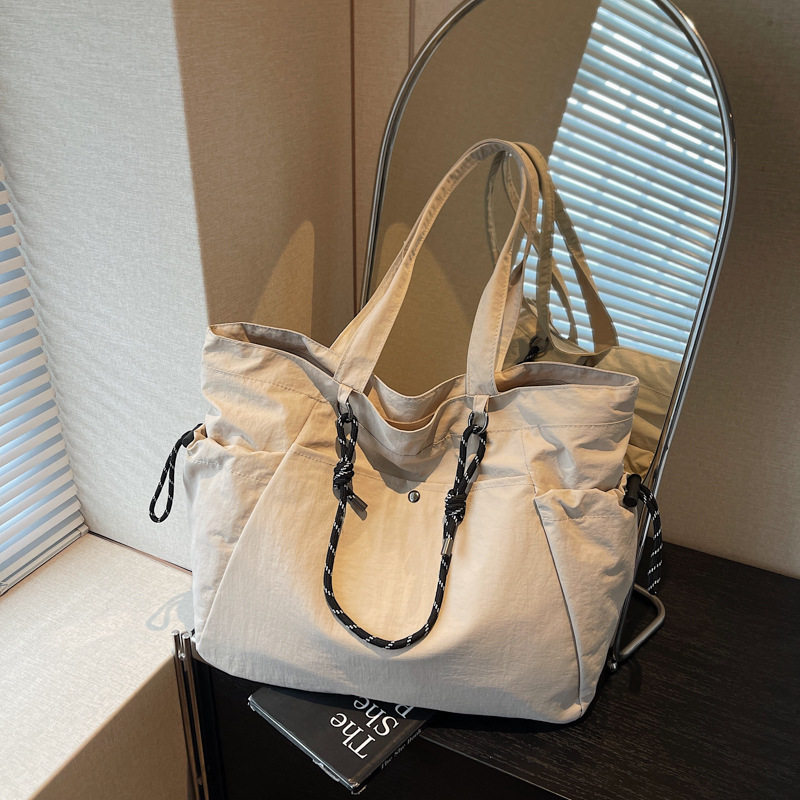 托特包女大容量尼龙上班通勤包包2025新款大学生上课帆布单肩女包