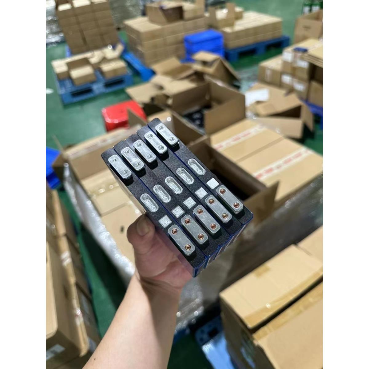 全新欣旺达6.2安 3.7V三元高倍率电芯 70c强启汽车应急启动电源