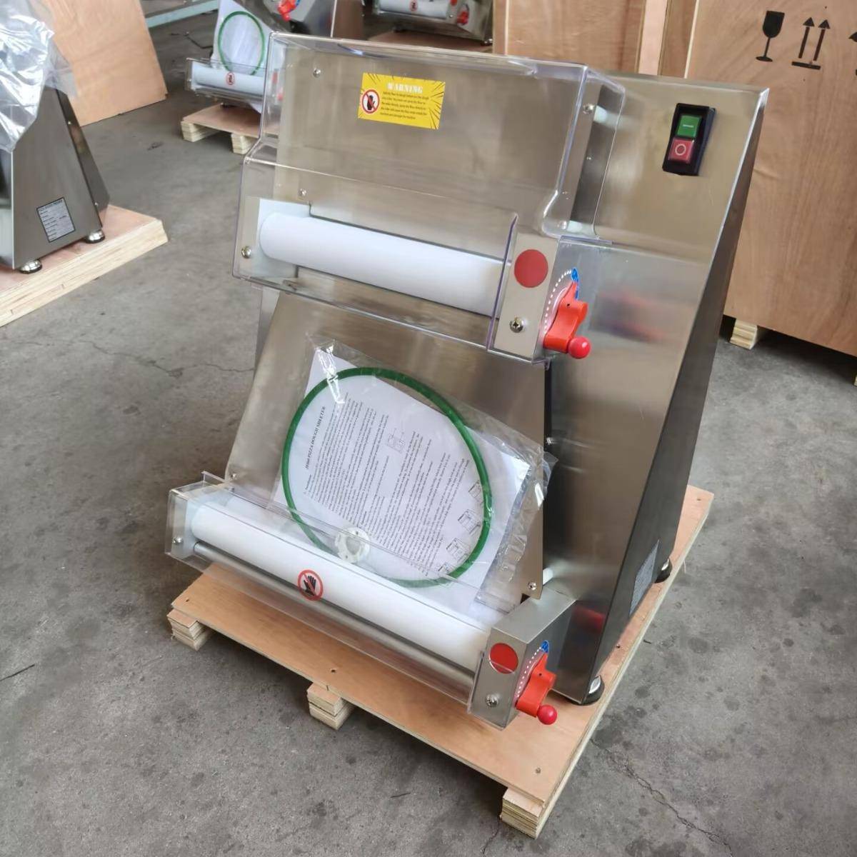 工厂直销3-15寸披萨压面机商用比萨饼整形机pizza底饼皮成型机