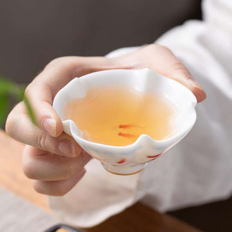 白汝窑手绘有鱼茶杯品茗杯中式陶瓷家用主人杯个人专用单杯茶碗盏