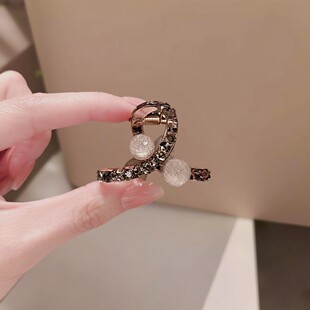 高级感精致抓夹2025新款半扎发少发量鲨鱼夹子小发抓气质公主发夹