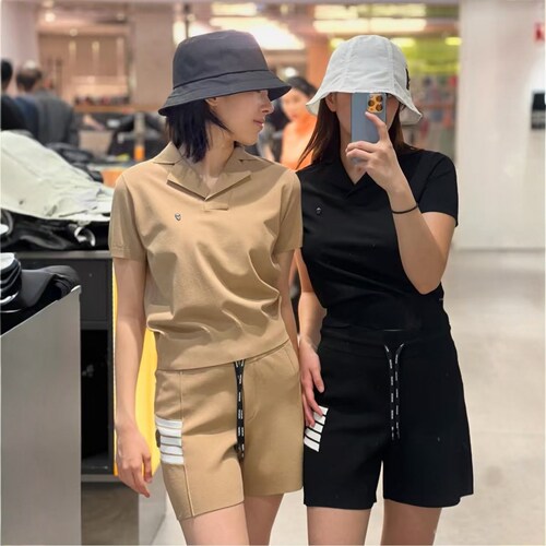 女士高尔夫球服弹力针织短裤套装