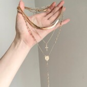 the Vintage古着 cross项链 prays for The saint