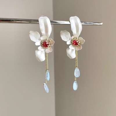 Vintage古着 The flower of white feathers耳饰