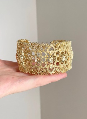 Vintage古着 Hollow out with gold pattern手镯