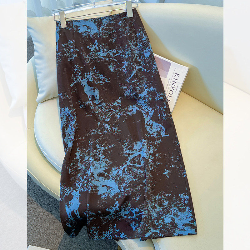 醋酸碎花a字半身裙女春季2026新款缎面垂感夏日绝美气质包臀裙子