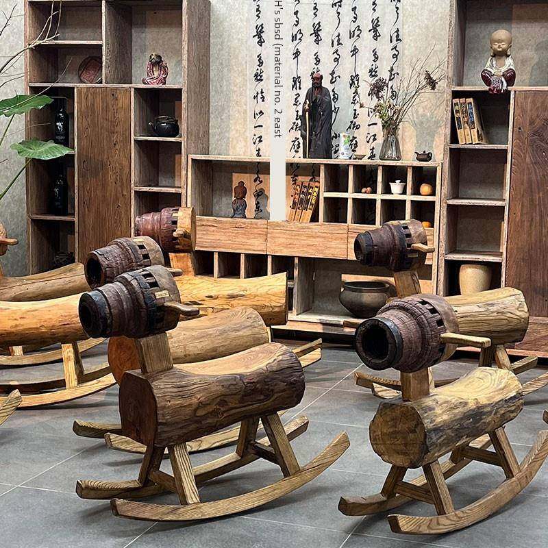 民宿侘寂风老木马摇摇成人儿童实木座摇椅老车轴木马老物件原木风