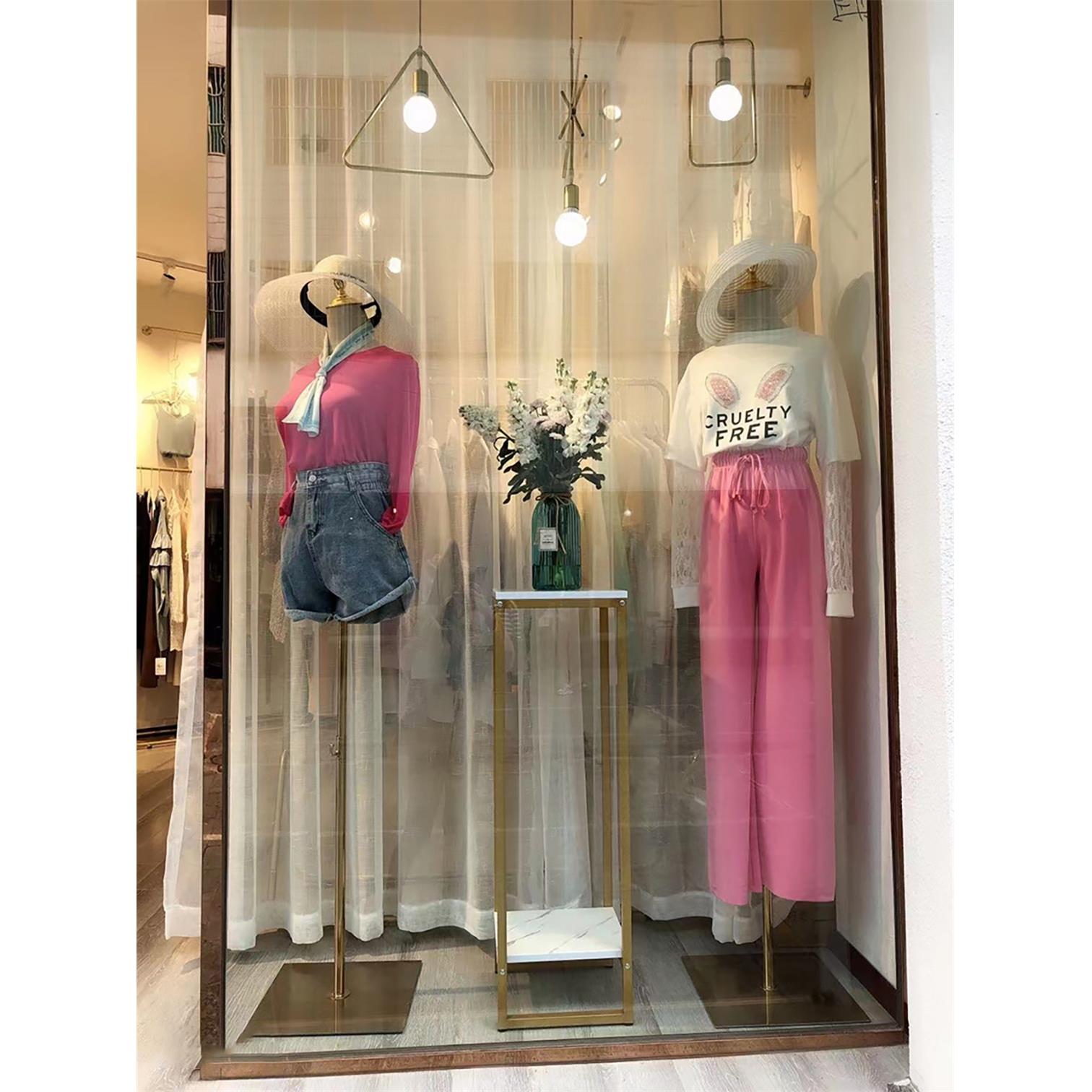 服装店橱窗遮挡纱帘网红女装店背景白纱窗帘门市半透背景ins白纱