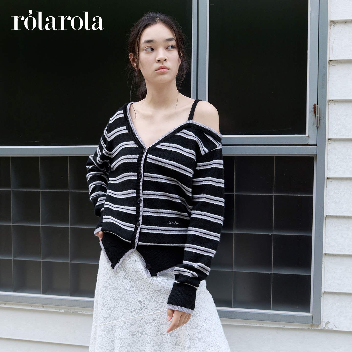 [张元英同款]新款V领露肩针织衫