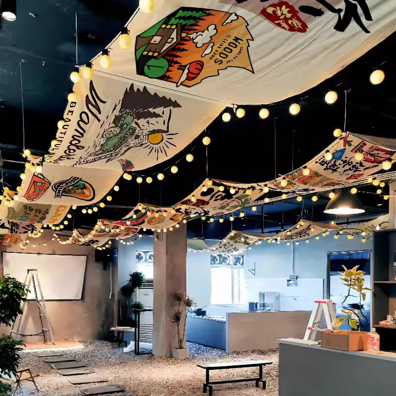 市井露营风吊顶部装饰小酒馆火锅烧烤肉店天幕挂布氛围感布置遮丑