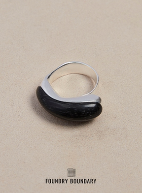 FOUNDRY BOUNDARY月牙切果戒指黑