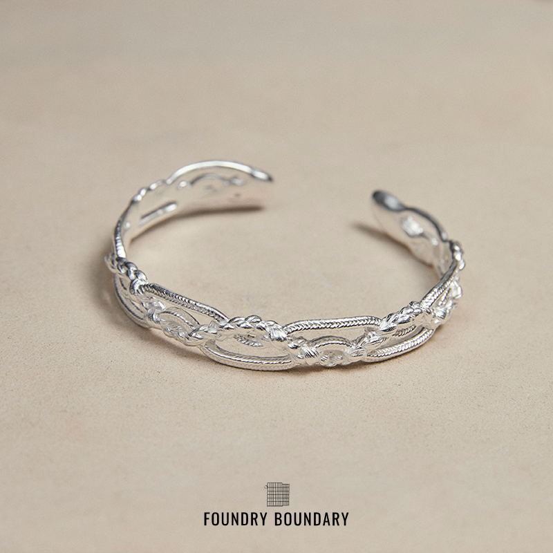 FOUNDRYBOUNDARY镂空编织手镯