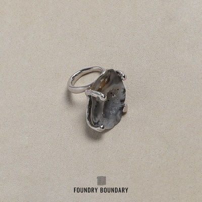 FOUNDRYBOUNDARY冰晶洞戒指