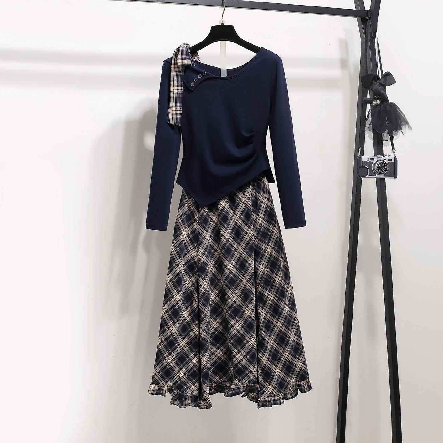 长袖连衣裙女2025新款早秋季高级感小个子不规则下摆格子两件套装