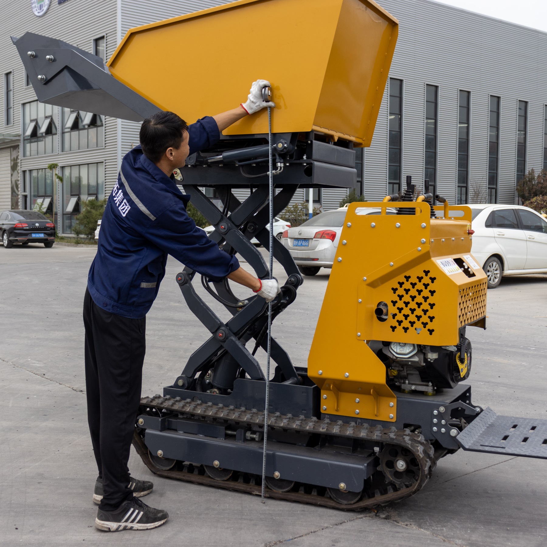 厂家直发迷你履带运输车 小型Dump truck 农用自卸车 升降翻斗车