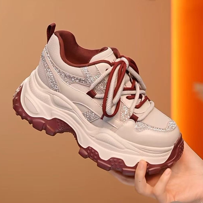 达芙妮2025冬季爆款老爹鞋