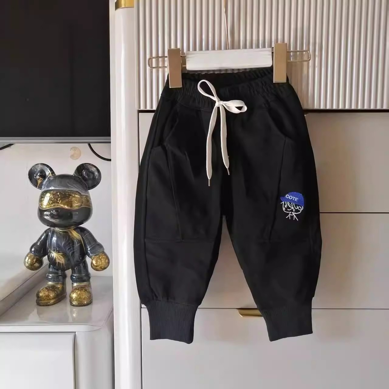 176断码清仓特价男童女童裤子儿童运动裤春秋季休闲卫裤童装长裤