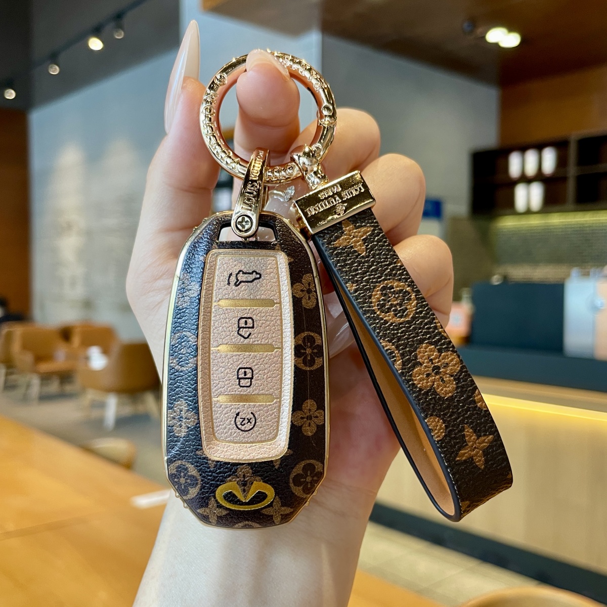 适用2026款英菲尼迪q50l钥匙套qx50二代qx60q70l改装汽车用品壳扣