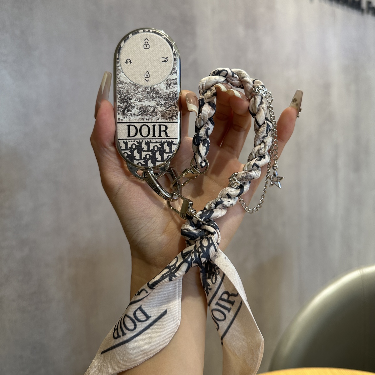 专用问界m9钥匙套2025款华为问界m7新m5卡片ultra配件m8车壳扣包