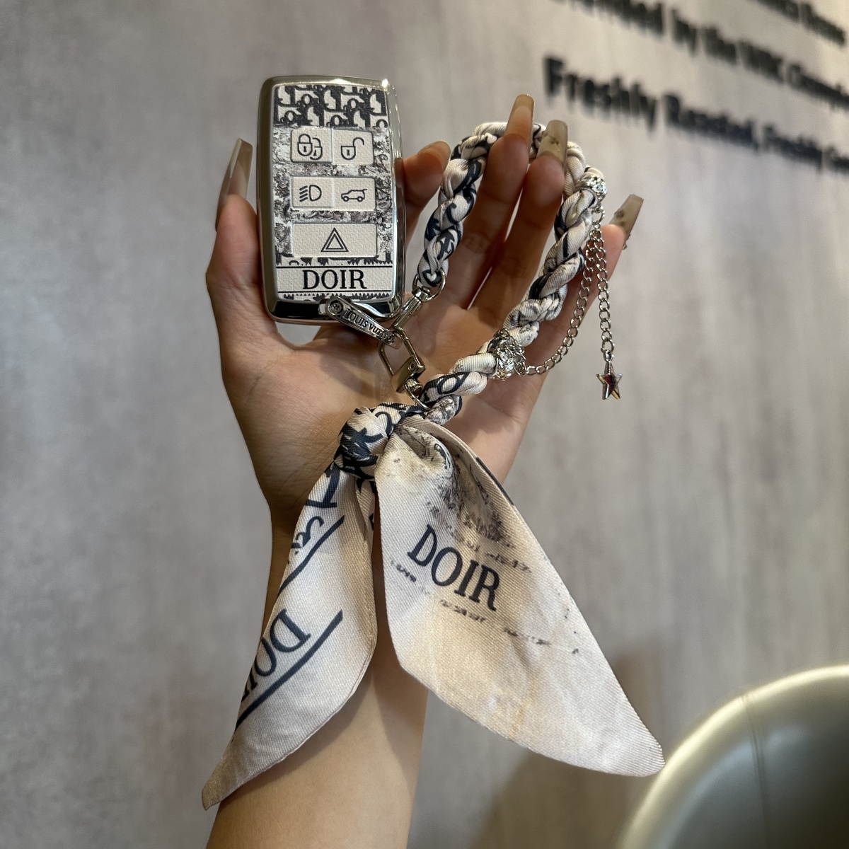 适用于捷豹车钥匙套极光L揽胜运动版星脉发现5神行4卫士包壳