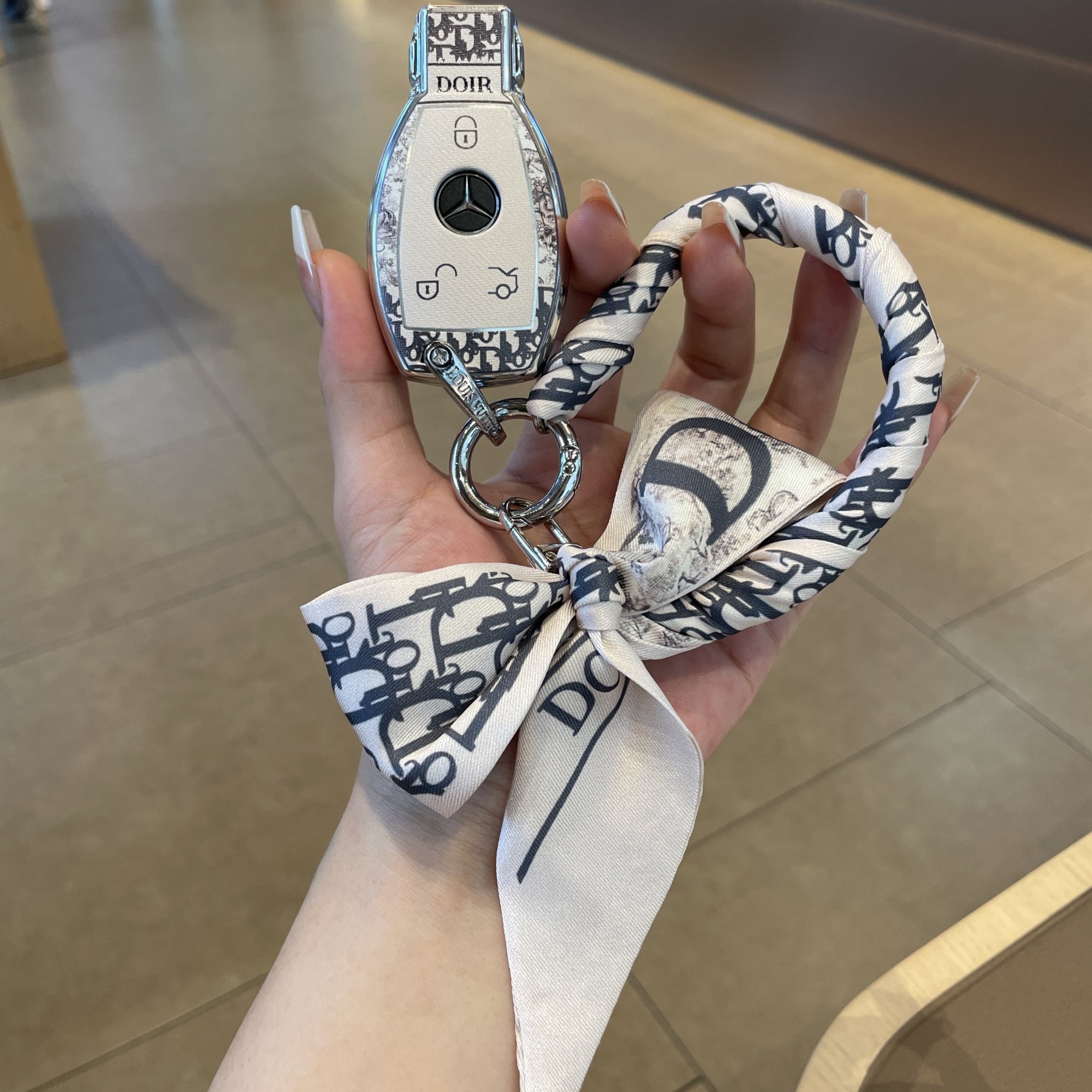 奔驰钥匙套新e级e300l包c级c260l壳a200l车glb/glc/gle350女男扣,汽车用品/电子/清洗/改装,车用钥匙包,淘宝优惠券,粉丝福利购,淘宝优惠卷