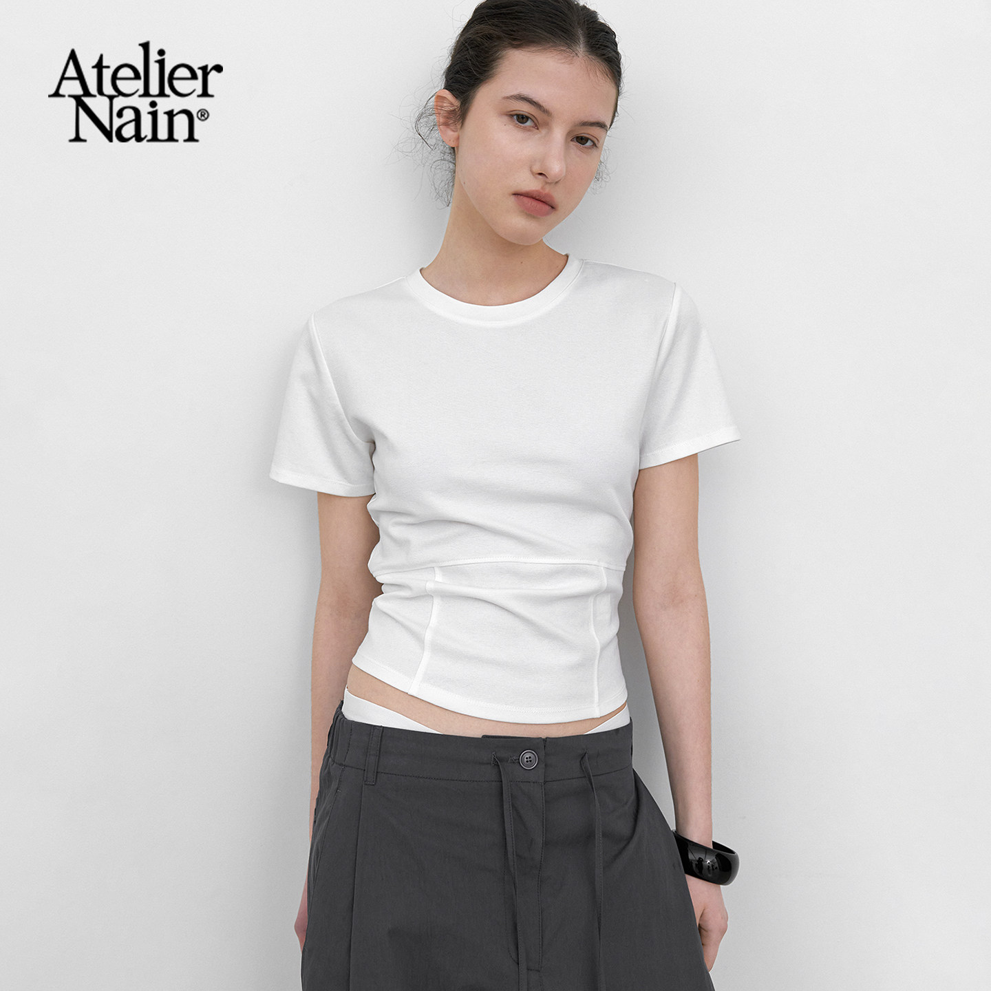 Atelier Nain2026年夏季新款短袖T恤圆领韩国爆款收腰纯色上衣女