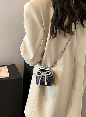 小众设计精致mini包包女2025新款高级感闪钻蝴蝶结斜挎链条钥匙包