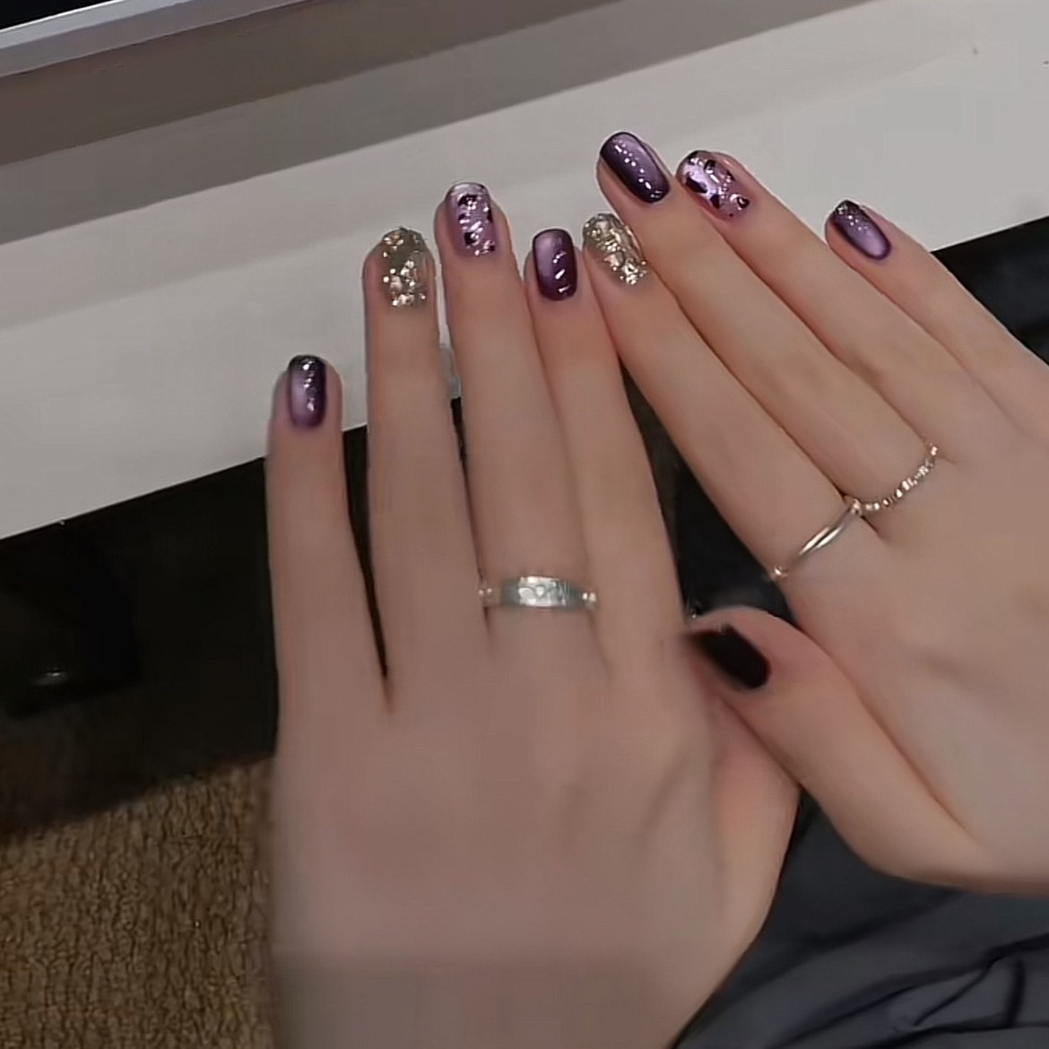 【紫醉金迷】秋冬显白魅惑紫猫眼短款纯手工穿戴甲爆闪玻璃珠美甲